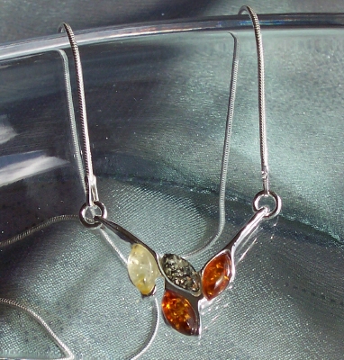 Amber Silver Necklace NE1063