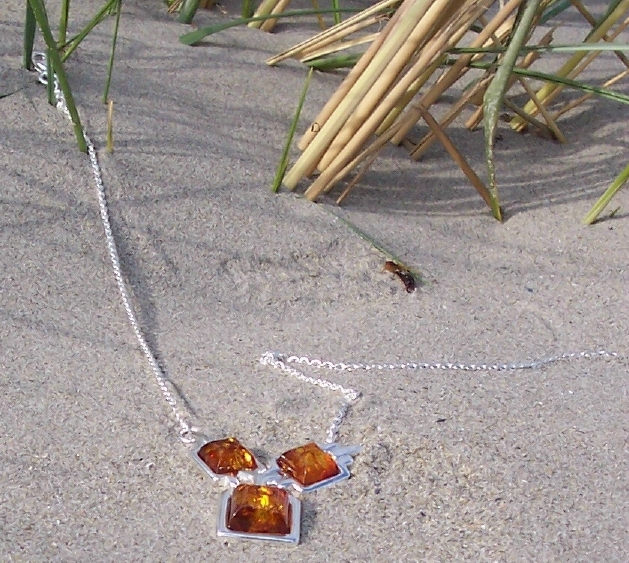 Amber Silver Necklace NE6068