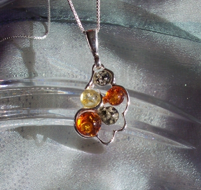 Amber Silver Pendant PE1005