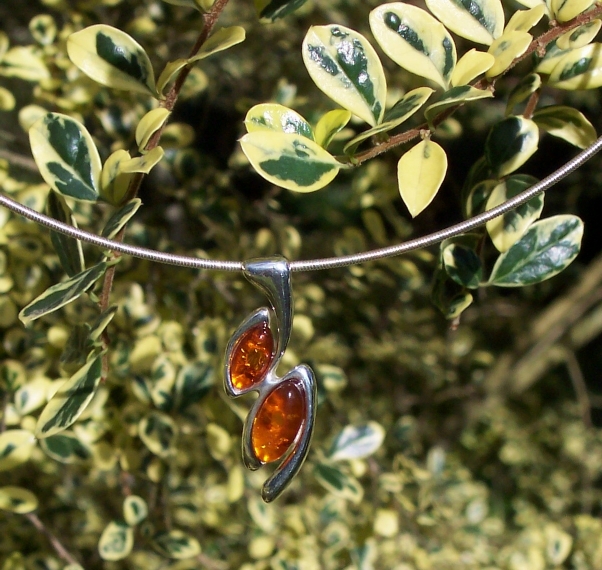 Amber Silver Pendant PE1064