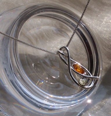 Amber Silver Pendant PE2033