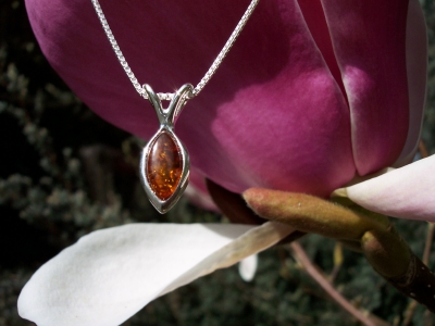 Amber Silver Pendant PE3061