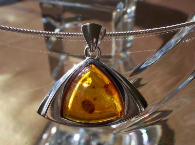 Amber Silver Pendant PE6237