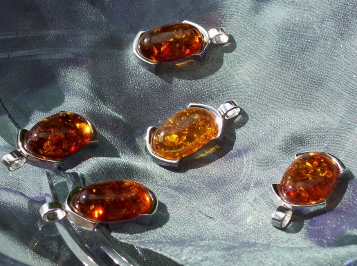 Amber Silver Pendant PE6264