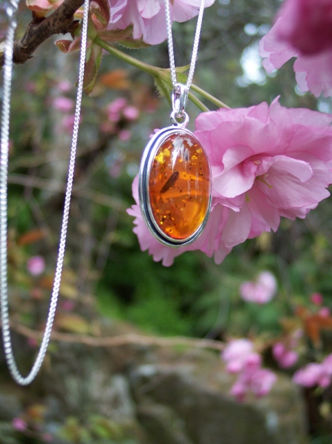 Amber Silver Pendant PE7170